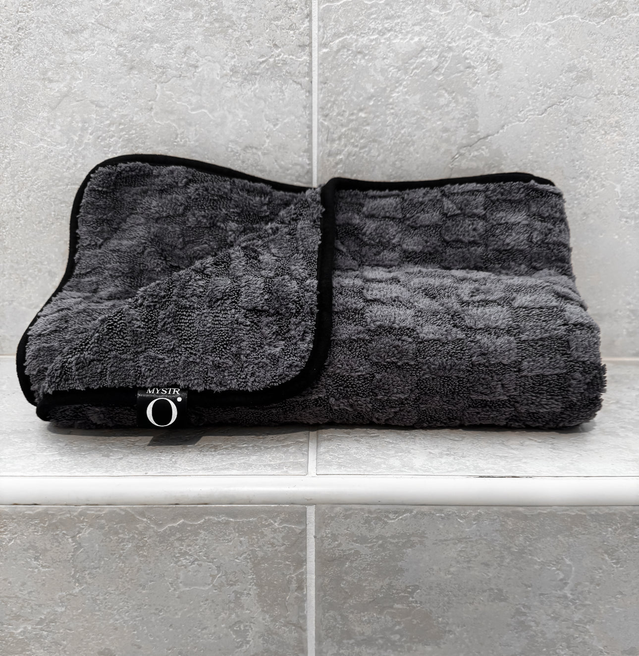 LUNA BY MYSTR O – LUXURY MICROFIBRE DRYING TOWEL FOR HOME, CARS, PETS & MORE