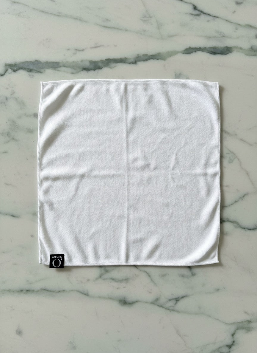 WHITE LUMI DUO BY MYSTR O – LUXURY MICROFIBRE GLASS CLEANING CLOTH FOR STREAK-FREE SHINE (Copy)