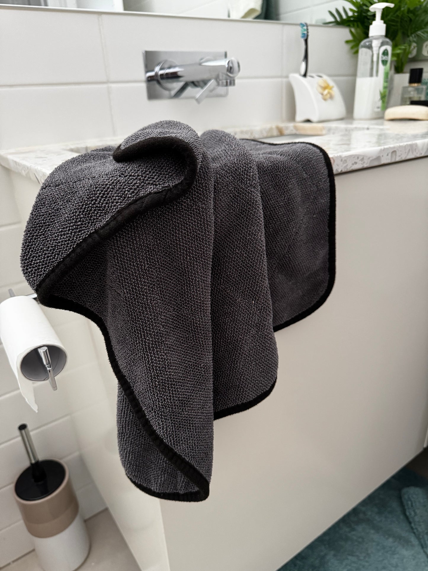 VAL BY MYSTR O – LUXURY MICROFIBRE ALL-PURPOSE CLEANING CLOTH FOR HOME, KITCHEN & BATHROOM