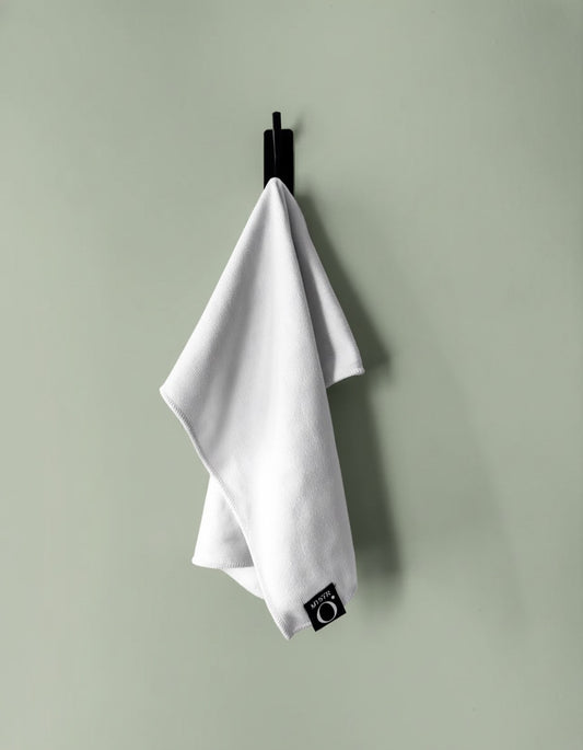 WHITE LUMI DUO BY MYSTR O – LUXURY MICROFIBRE GLASS CLEANING CLOTH FOR STREAK-FREE SHINE (Copy)